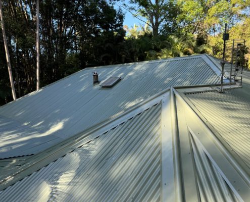 Roof restoration and painting Gold Coast – Phelps Painting Services